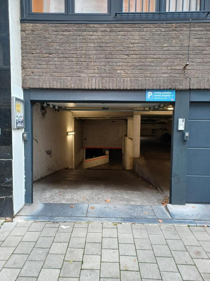Appartamento The Banker Antwerpen - Free Parking Esterno foto